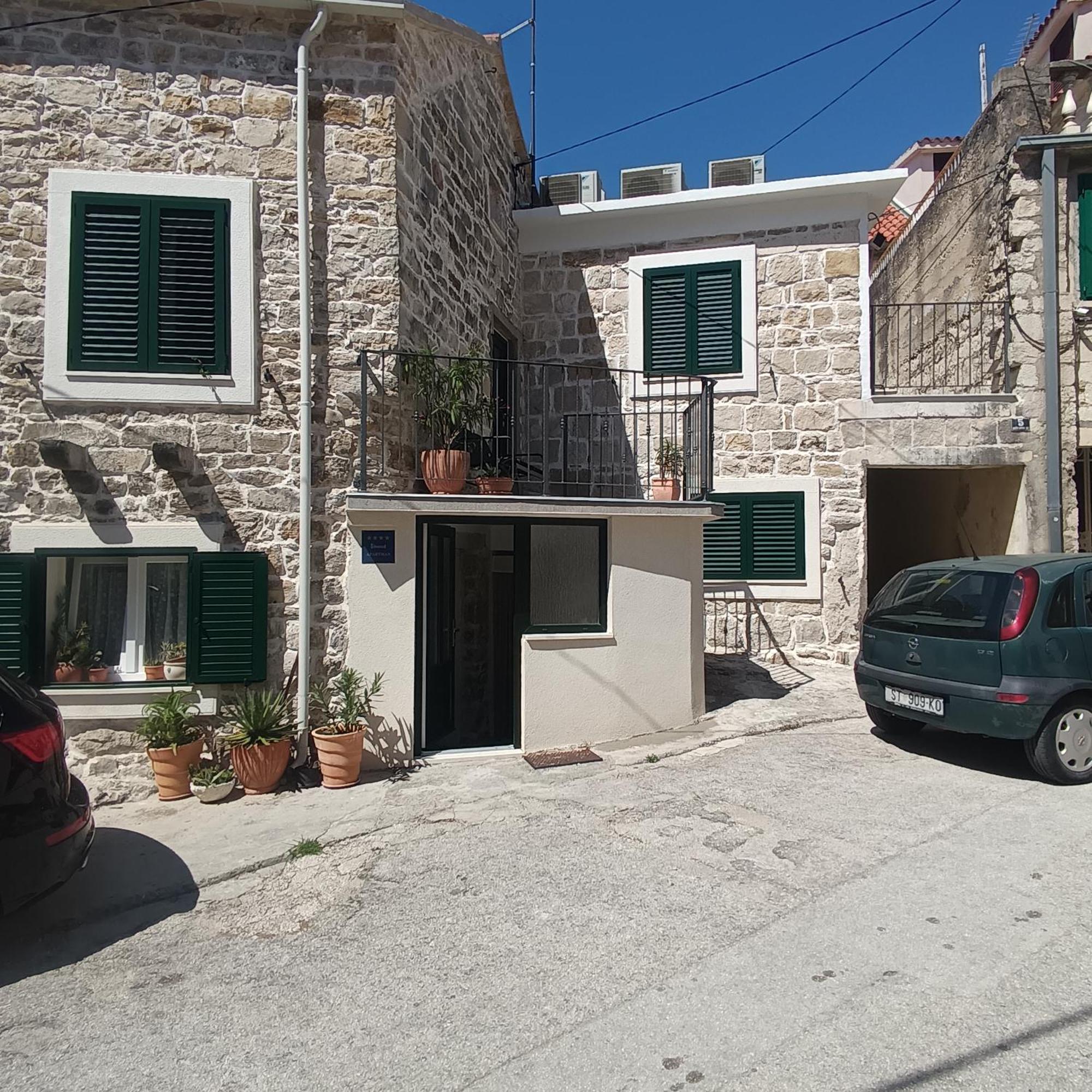 Apartman Oleandar Kastela Bagian luar foto